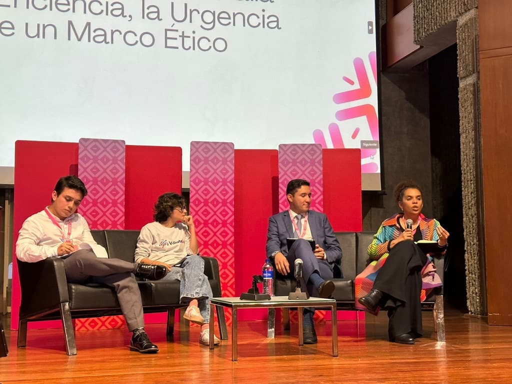 Lic. Khevin Sánchez Zamora — Panelista en Global Summit Legal Hackers 2025, Bogotá